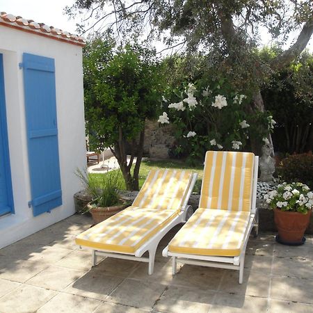 Le Buzet Bleu Bed & Breakfast Нуармутье Экстерьер фото